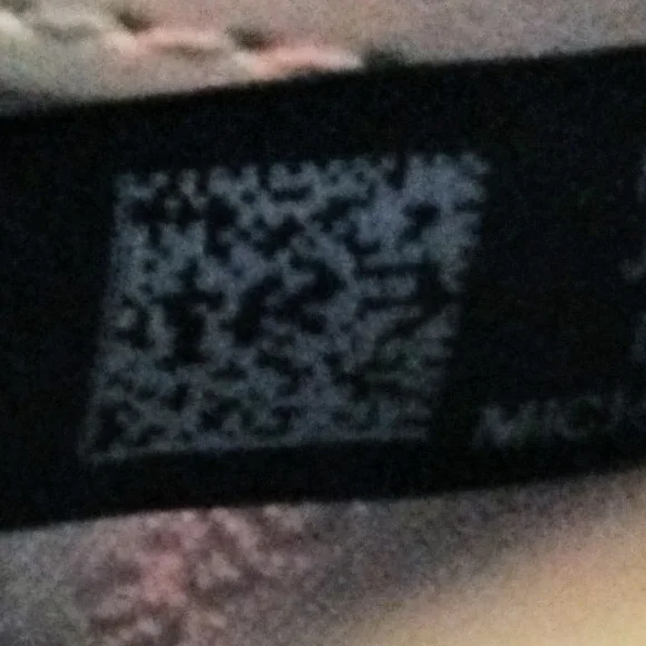 Michael Kors Metallic Silver Wristlet Double Wallet With Box - Picture 8 of 12